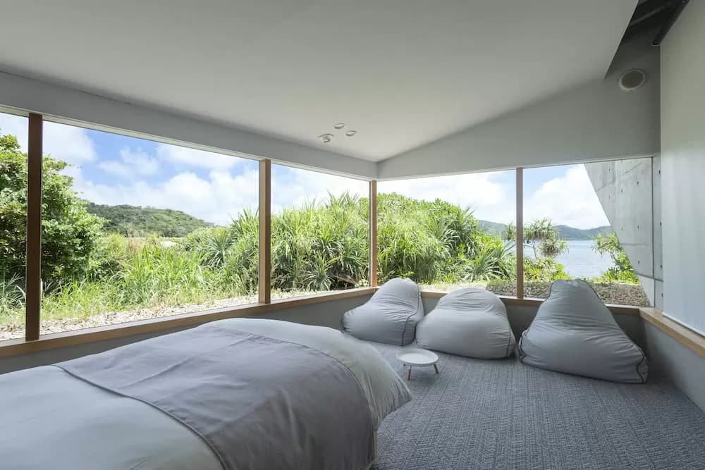 伝泊 The Beachfront MIJORA