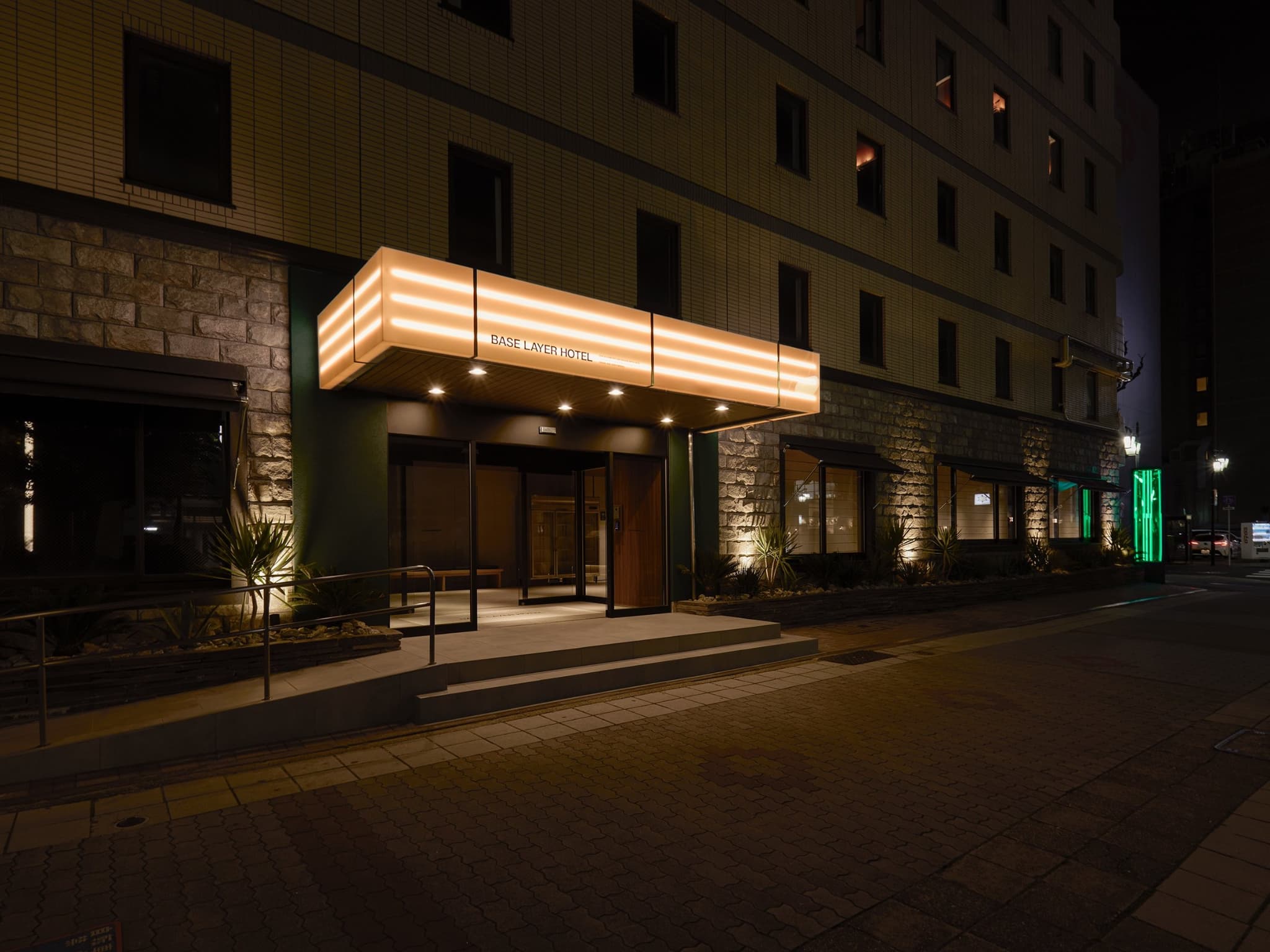 BASE LAYER HOTEL NAGOYA NISHIKI